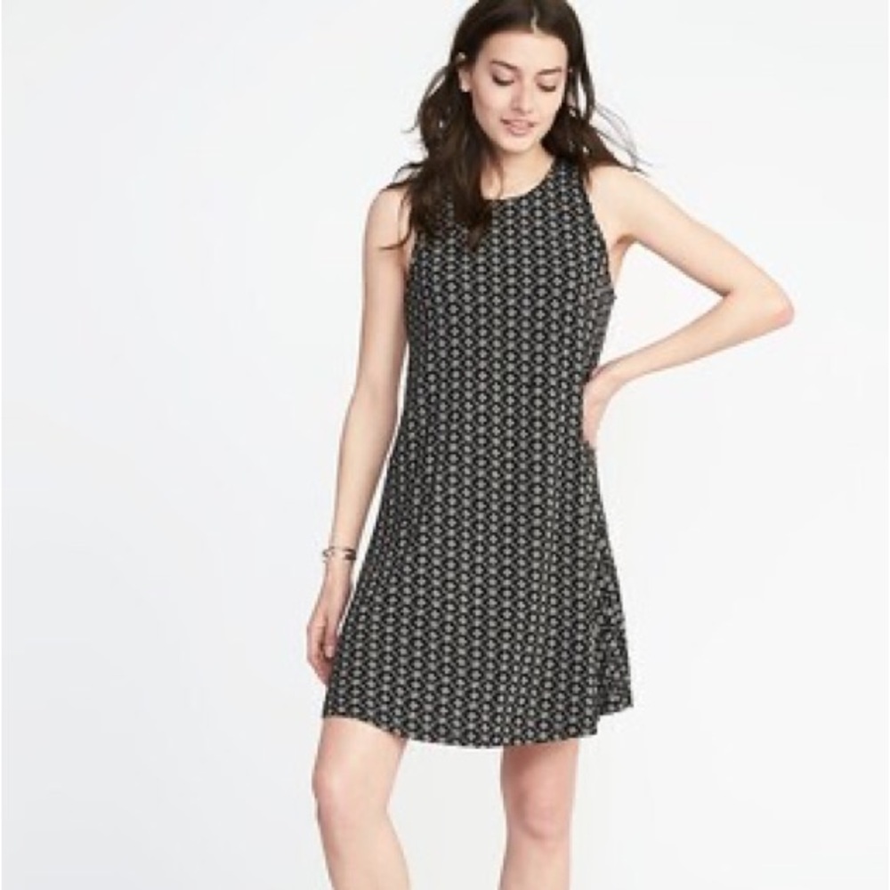 Old Navy Jersey-Knit Sleeveless Swing Dress